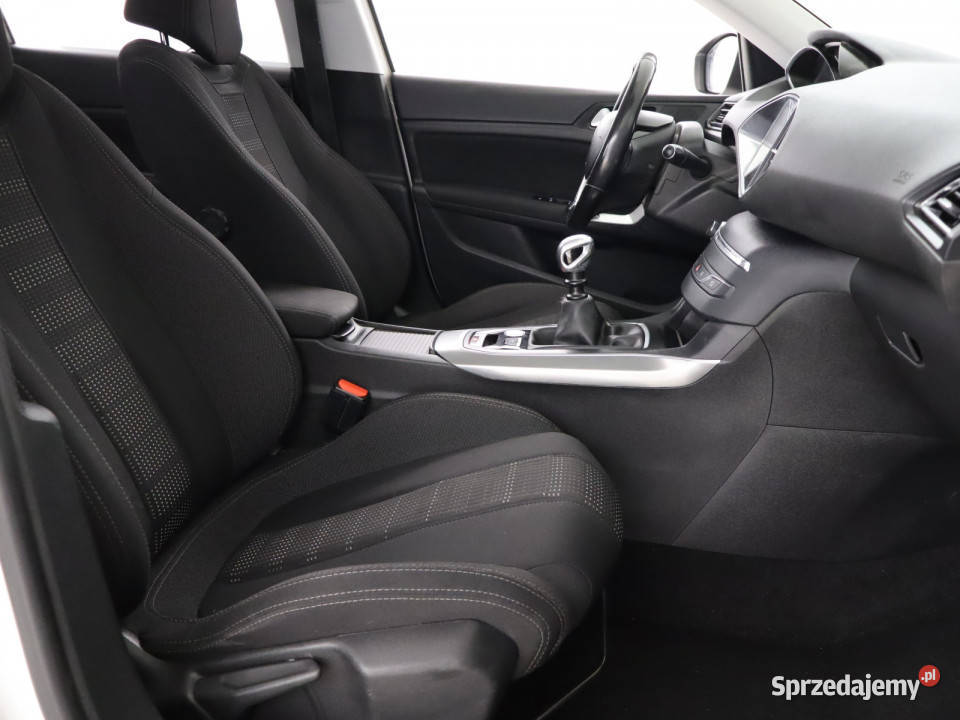 Peugeot 308 20 BlueHDi Rok produkcji 2015 Bielany Wrocławskie