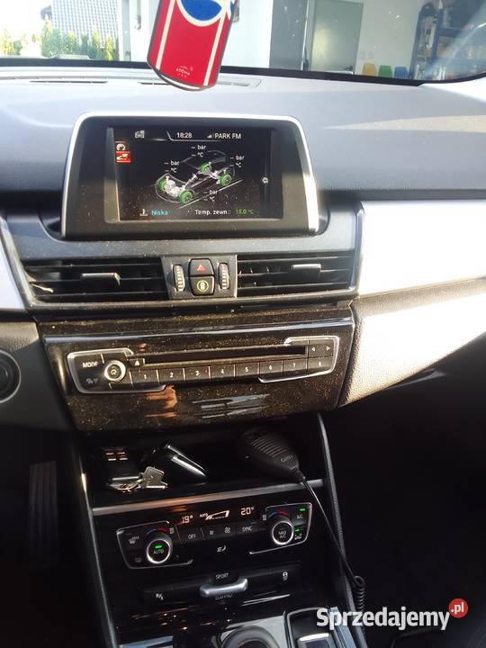 BMW seria 2 216d mały przebieg Toszek