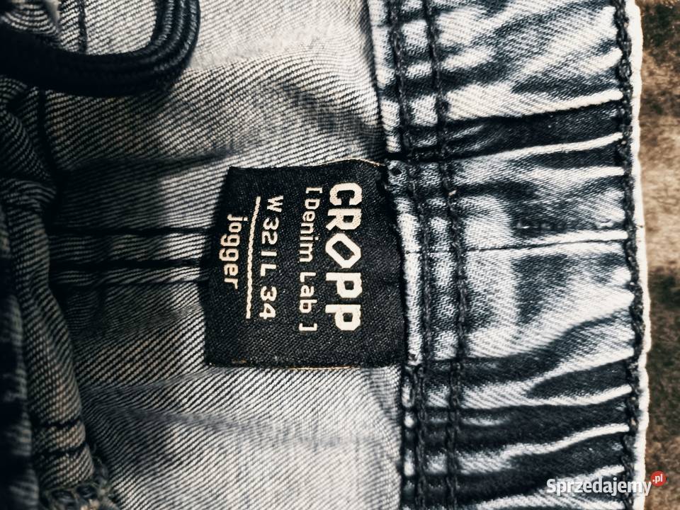 Niebieskie jeansowe joggery CROPP Denim Lab śląskie