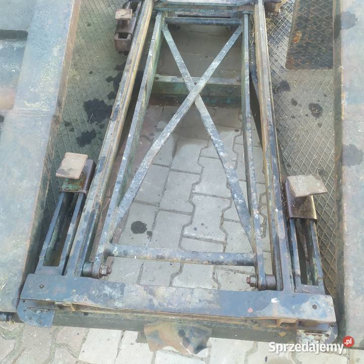 Podnośnik nożycowy Pniówek sprzedam