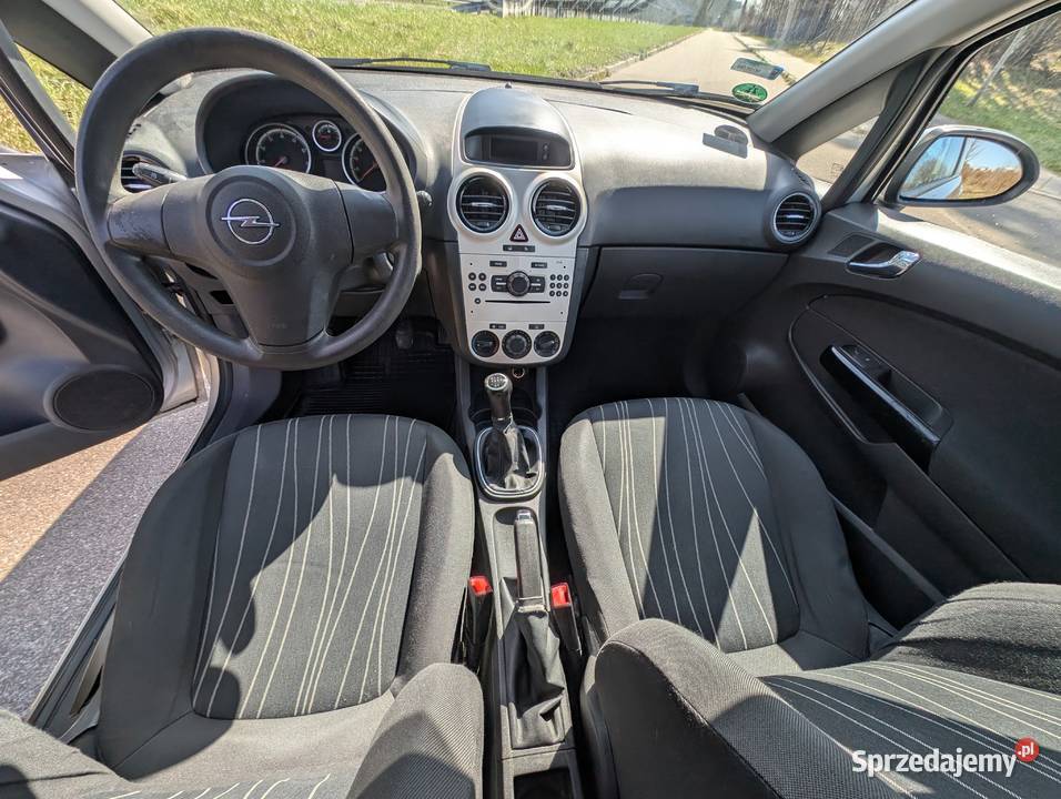 Opel Corsa D 10 2007 Benzyna Tempomat Czujniki Rok produkcji 2007 Olsztyn