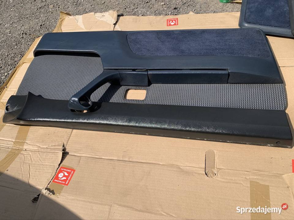 Tapicerka drzwi BMW e24 628 lewa prawa Mszana sprzedam