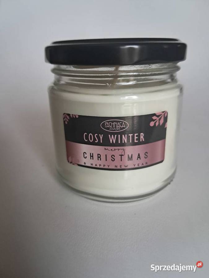 nowa świeczka Cosy Winter pachnąca szafa 135 g