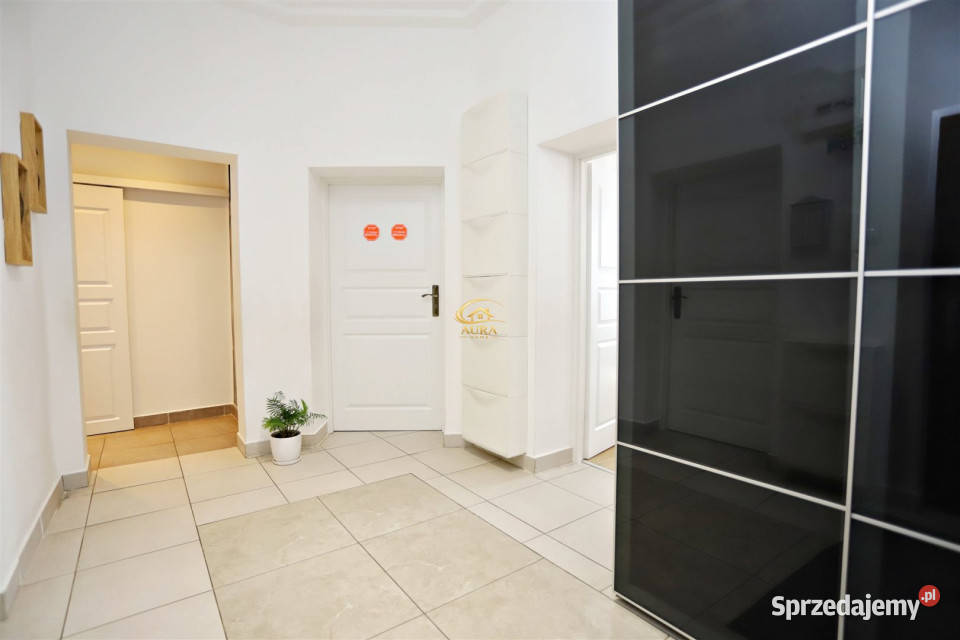 sprzedaży mieszkania Wałbrzych 868m2 3 pokoje