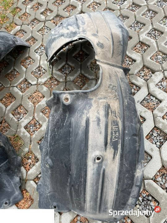 Mazda 3 2020 nadkole przód L R