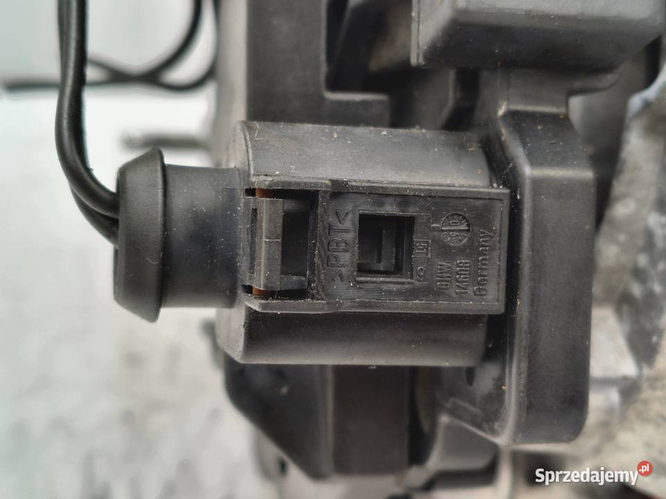 ALTERNATOR Audi A3 8P 20 TDI bosch Układ elektryczny silnika Motoryzacja