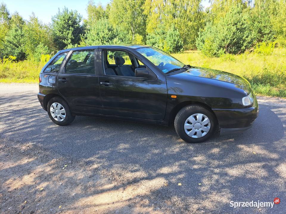 Sprzedam Seata Ibiza 14 benzyna 2000r manualna sprzedam