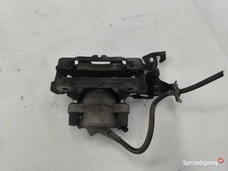 ZACISK LEWY PRZÓD BMW F20 F21 116i Zaciski i jarzma