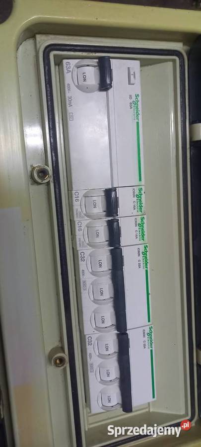 rozdzielnica budowlana 2x32 1x16 opolskie Błotnica Strzelecka sprzedam