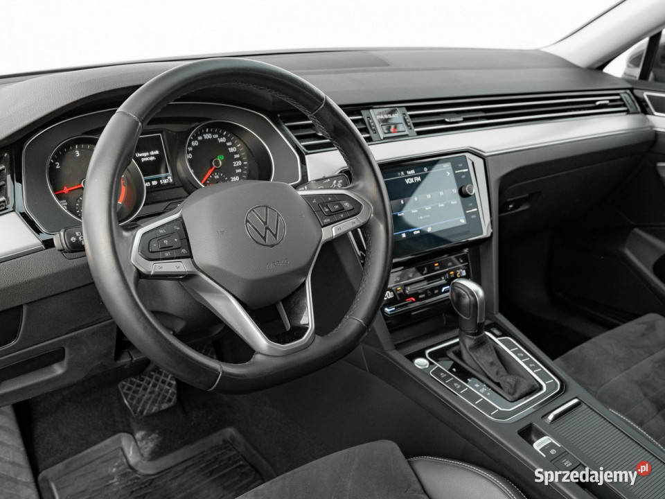 Volkswagen Passat GD573VG20 TDI Elegance DSG Pępowo