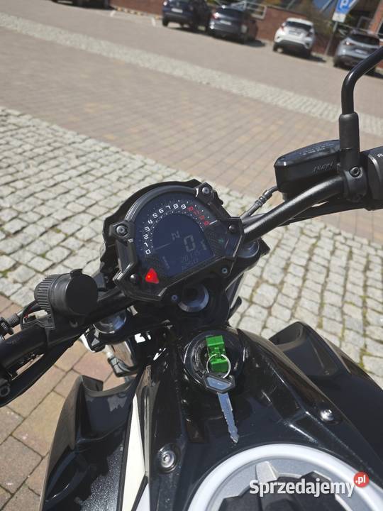 Kawasaki Z 650 biała perła