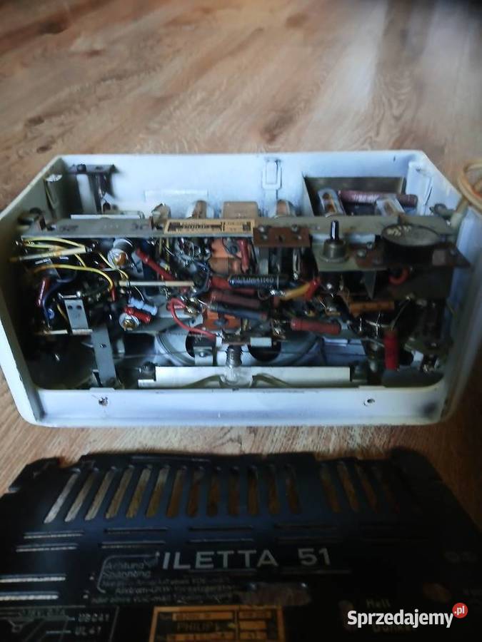 Radio lampowe firmy Philips Pchiletta z lat 50XX