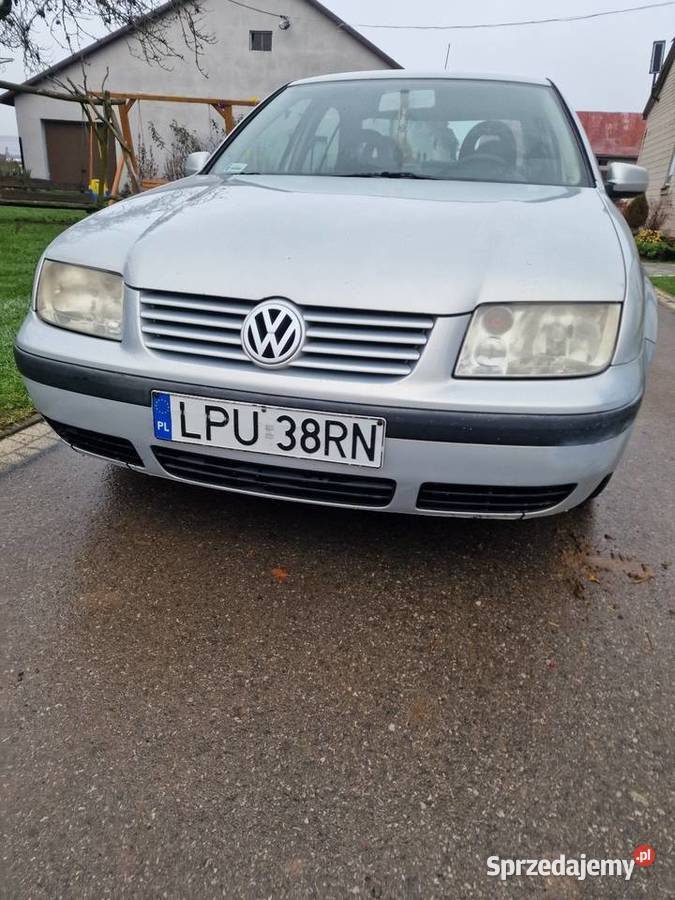 Volsvagen bora Rok produkcji 1999 Janowiec