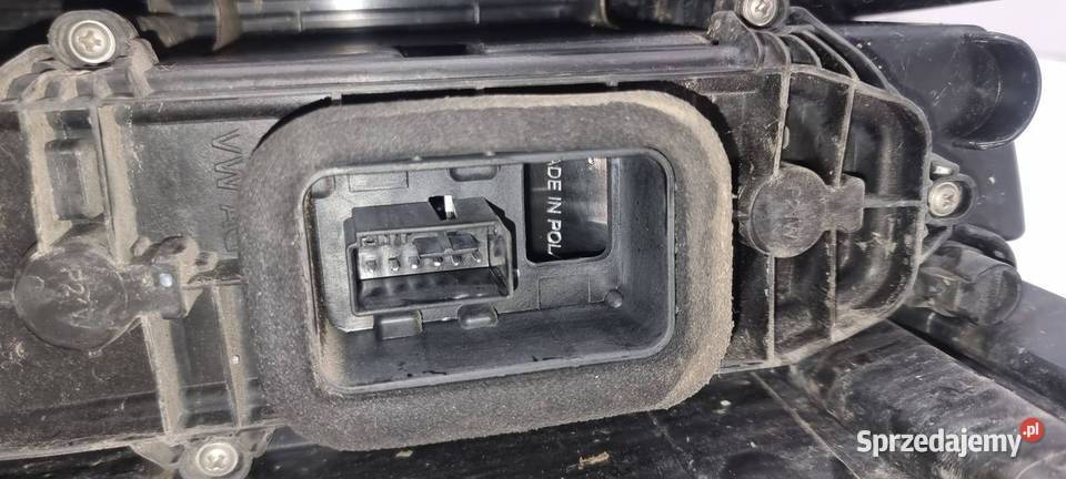 LAMPA LEWA TYŁ VOLKSWAGEN CRAFTER II 7C