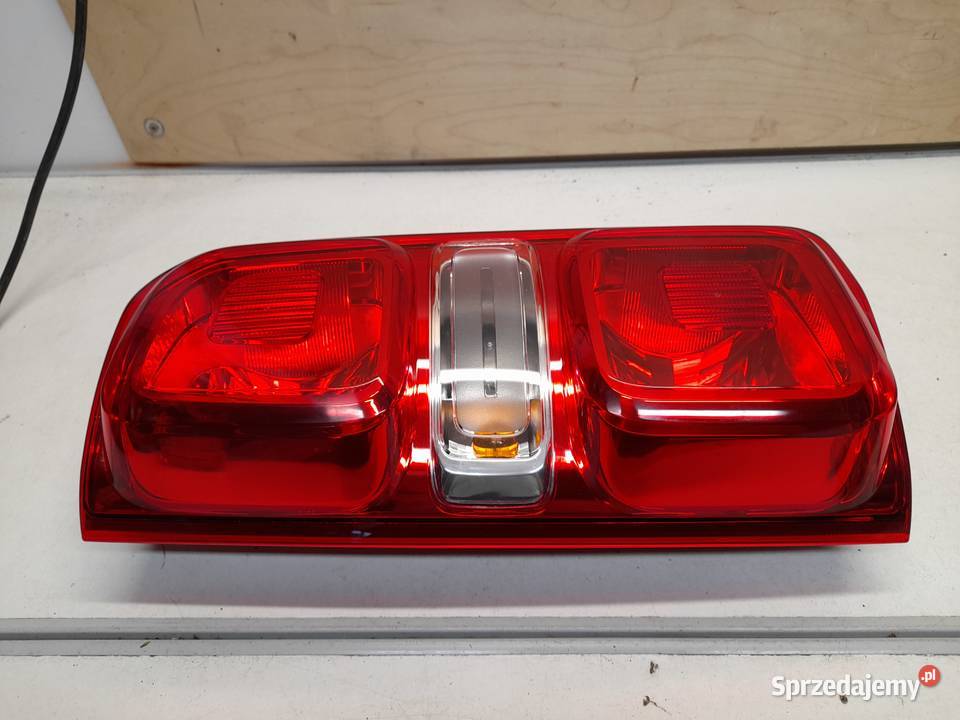 LAMPA LEWA TYŁ TYLNA VIVARO EXPERT JUMPY PROACE Lampy tylne zachodniopomorskie Goleniów