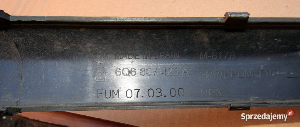 LISTWA ZDERZAKA TYLNEGO VOLKSWAGEN POLO IV łódzkie Mysłaków