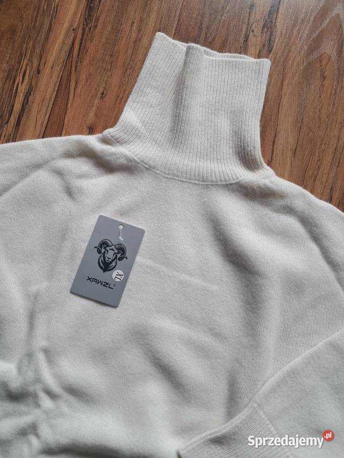 nowy damski golf rozmiar z metki XL ale to chyba Sandomierz