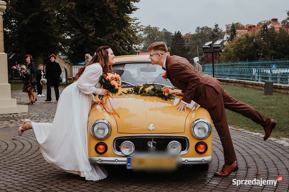 Auto do ślubu Syrena 105L Fiat 125p Fiat 126p Wynajem pojazdów Orzesze