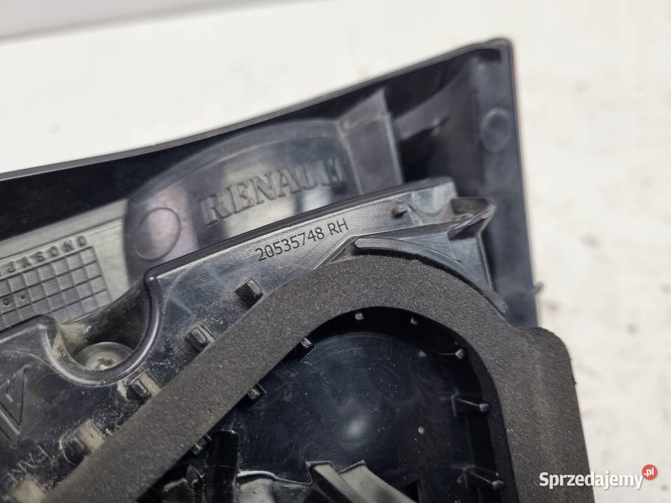 Renault Clio IV kombi TYLNA LAMPA PRAWA W KLAPE lubelskie Rudka