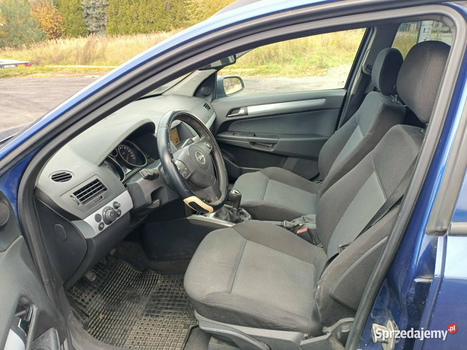 Opel Astra Opel Astra 17CDTI 101 06r H 20042014 Tarnów