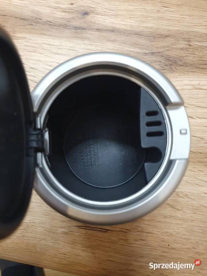 Przenośna popielniczka śmietniczek KiaHyundai