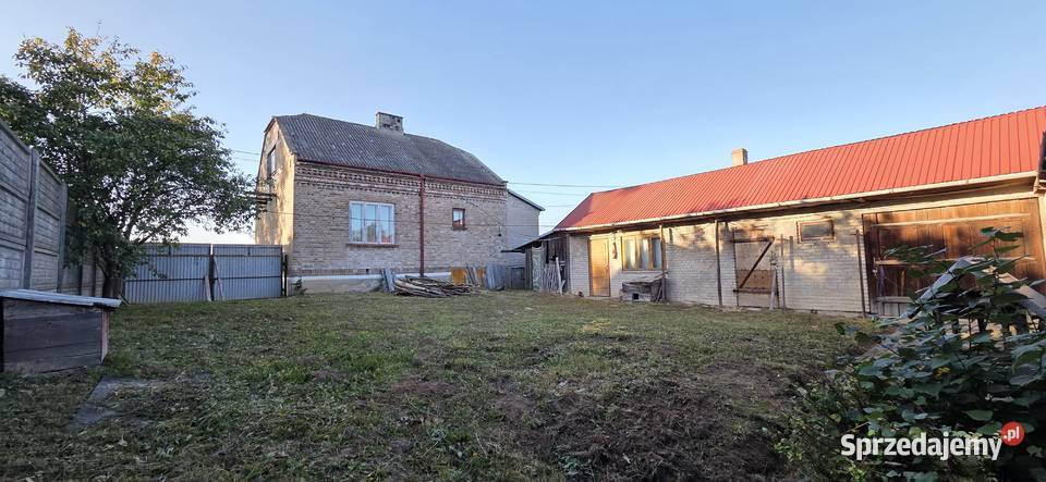 Dom 663 m2 z przyłączem gazu w cichej okolicy świętokrzyskie Miłków