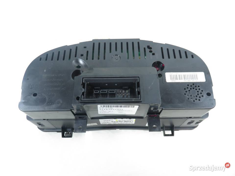 LICZNIK VW GOLF V 14 16V 1K0920851F osobowe