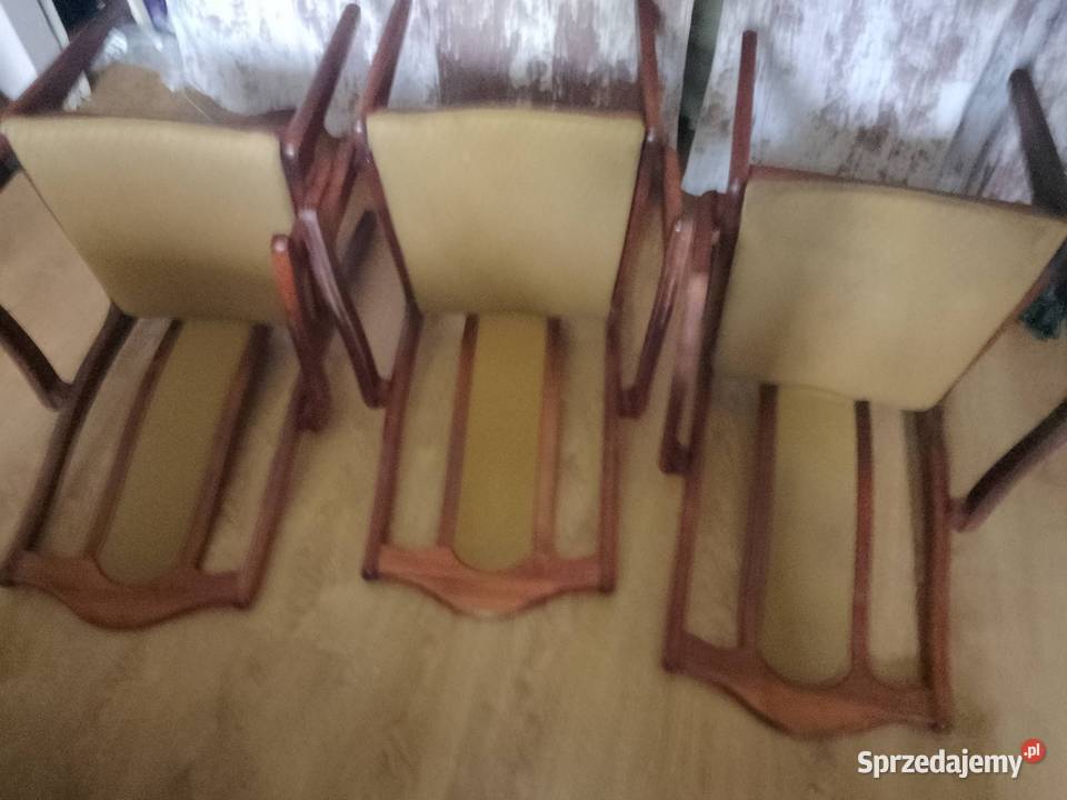 Drewniane krzesła z podłokietnikami Krzesła Wieliczka sprzedam
