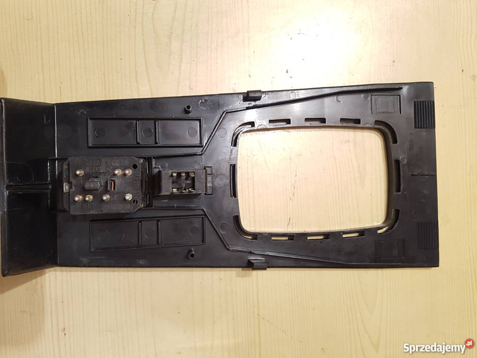 Panel środkowy zmiany biegów Mercedes 123