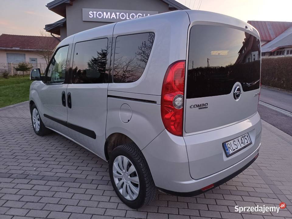 Opel Combo Tour 20 Cdti 2013r nieuszkodzony Krosno sprzedam