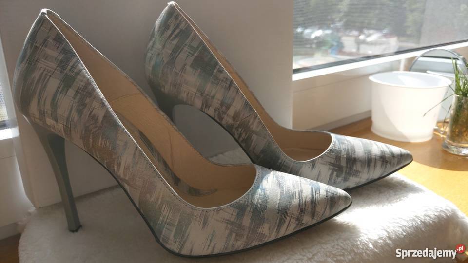 Eleganckie szpilkiczółenka naturalna skóra Inna marka Częstochowa