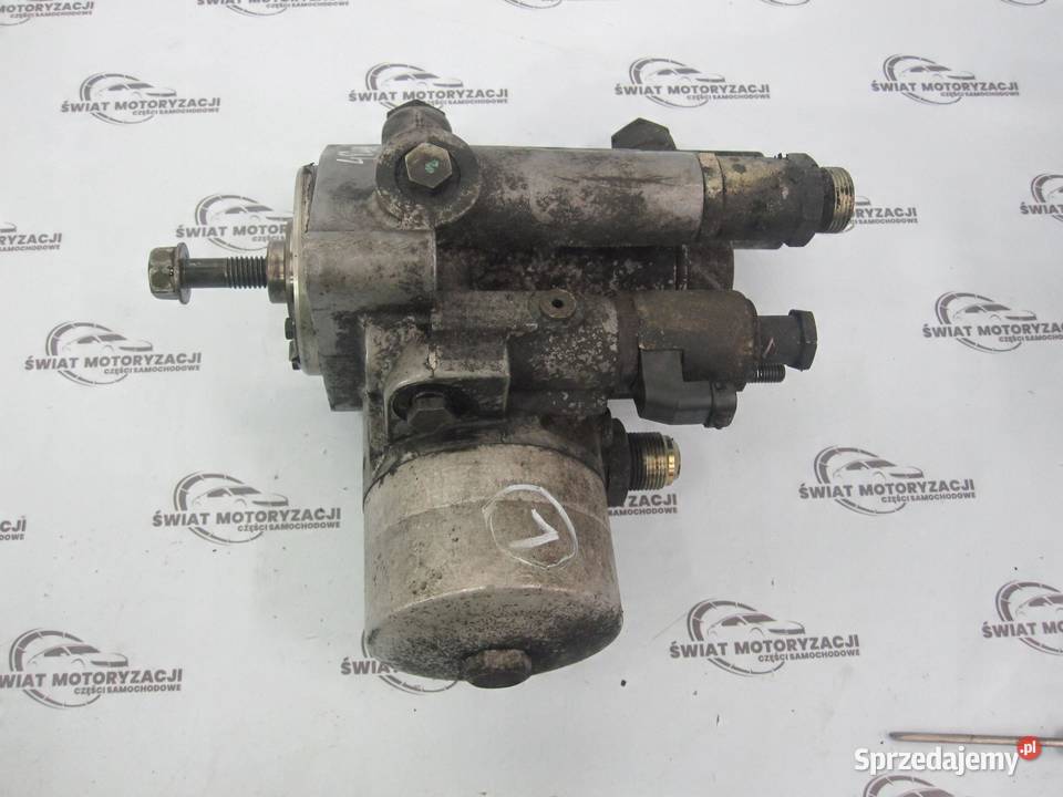 ISUZU TROOPER 30 D 4JX1 160 02r pompa wtryskowa sprzedam