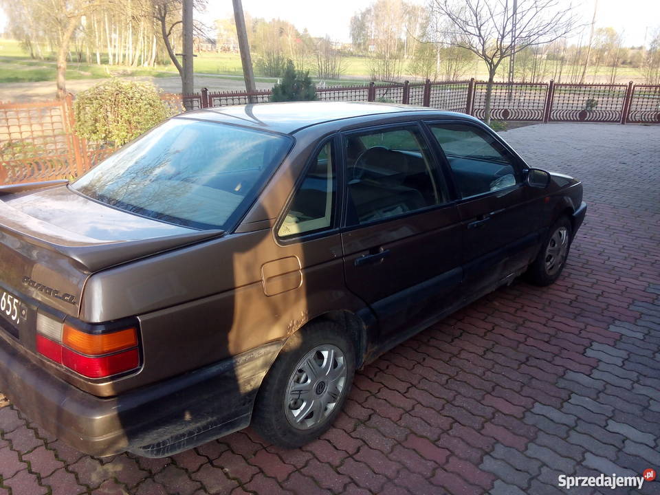 Volkswagen Passat B3 147000 ts Sawino