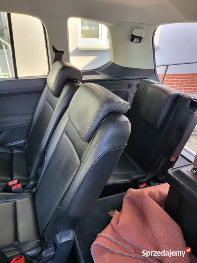 VW TOURAN 20TDI 7osobowy HAK WEBASTO