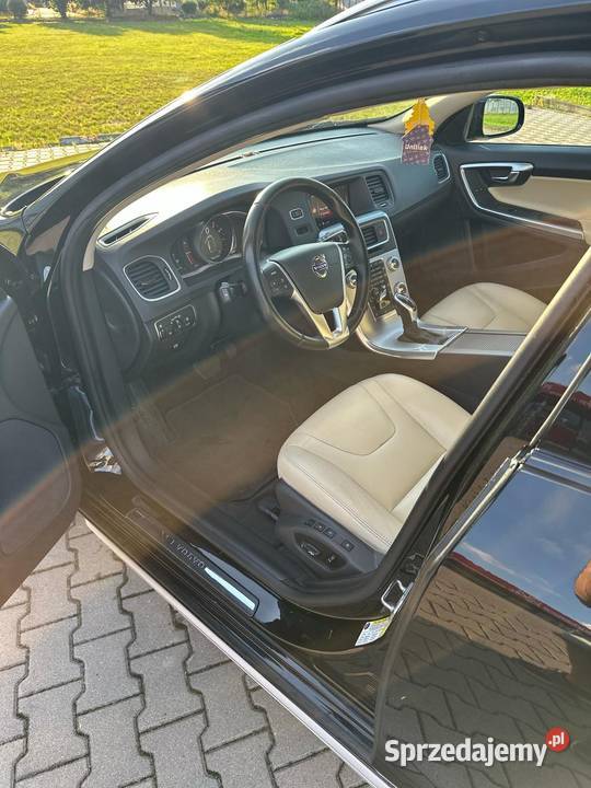Volvo V60 CROSSCOUNTRY radio mazowieckie sprzedam