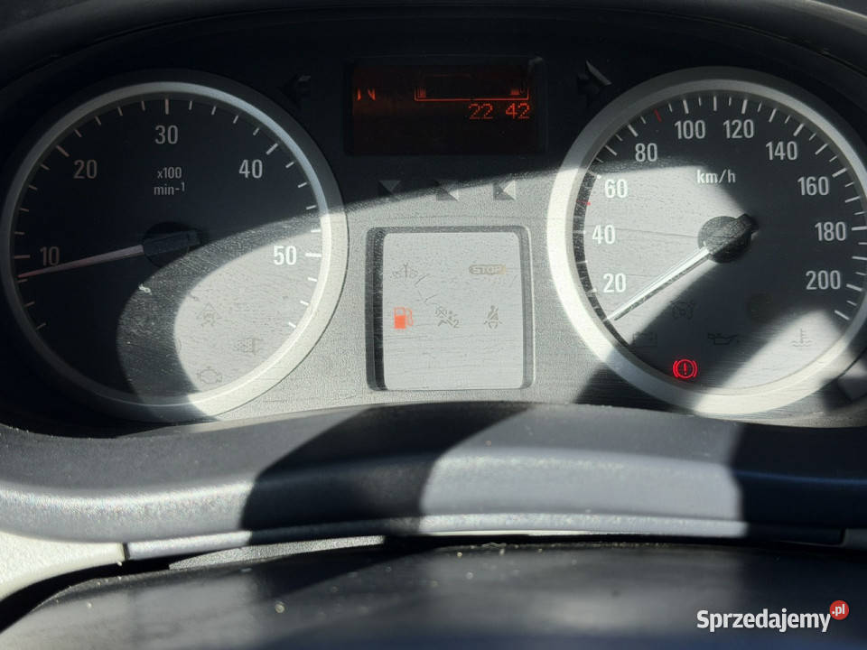 Opel Vivaro 20 115 osobowy klima Długi long I elektryczne lusterka Vivaro Łodygowice