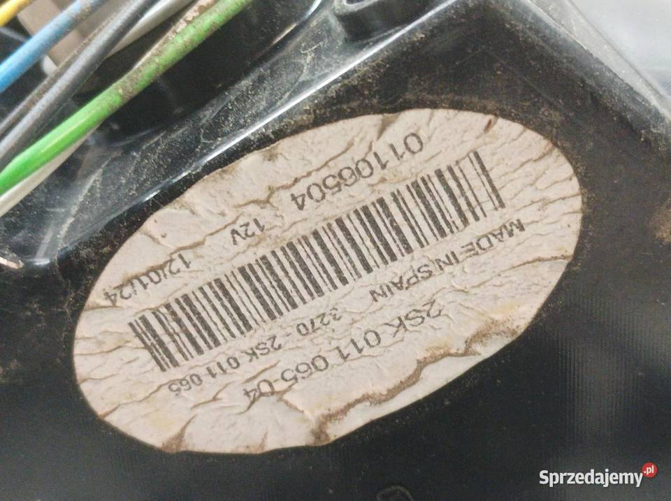 LAMPA TYŁ PRAWA LIFT LED Volvo XC 90 I 20022014