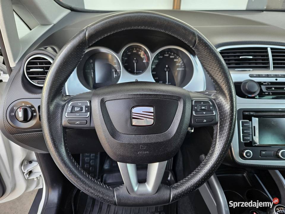 2009 r 14 TSI 125 Climatronic PDC Alu Xenon Oryg elektryczne szyby Bydgoszcz