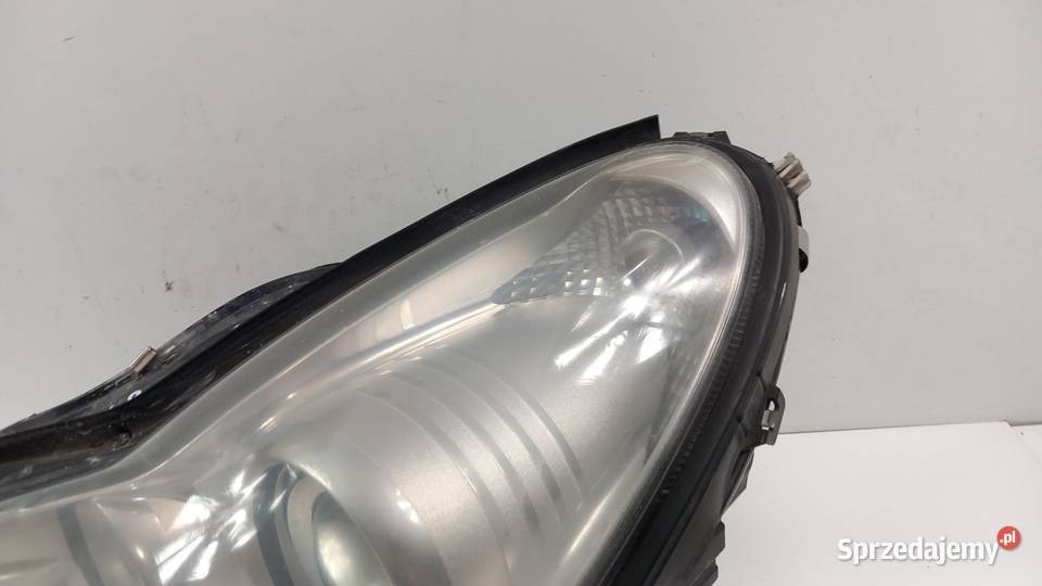 MERCEDES CLS W219 LAMPA PRZÓD LEWA EU SOCZEWKA osobowe