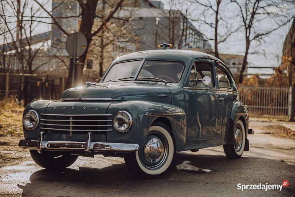 Volvo 444 z 1951 roku kierunki na dachu wycena Zgierz
