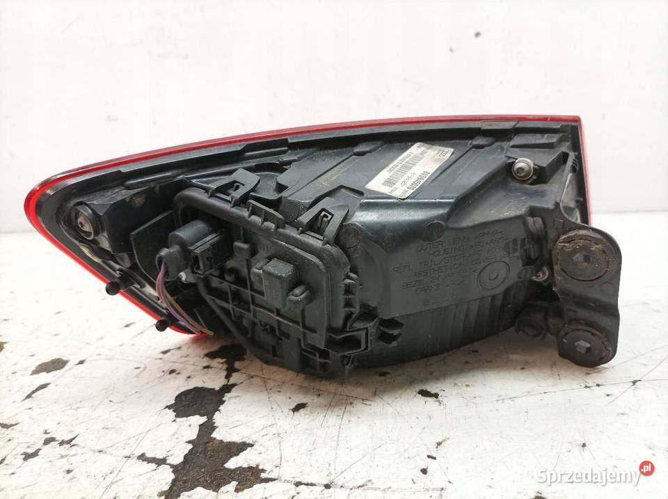 LAMPA TYŁ PRAWA SEDAN EU 8V5945070 Audi A3 III osobowe sprzedam