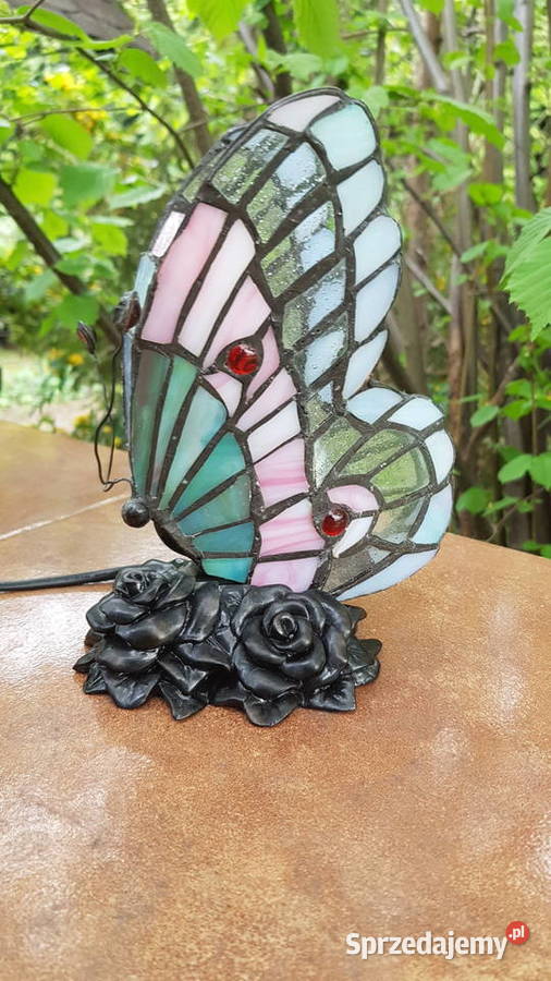 Lampa witrażowa w formie motyla Myszków