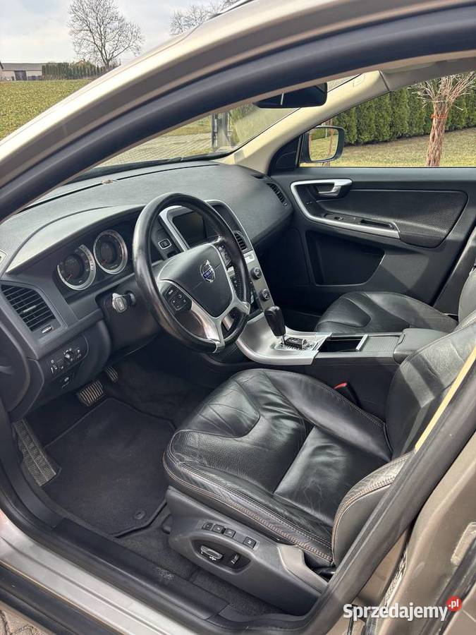 Volvo XC60 30T 304 LPG Napęd AWD 4x4 Niemce