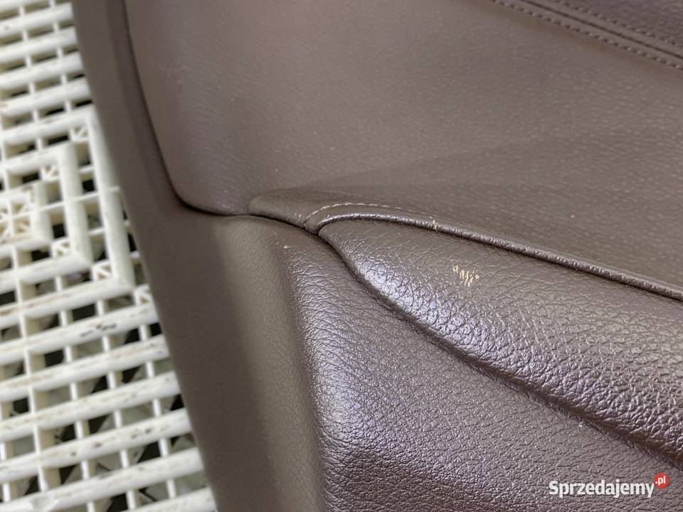 BOCZEK DRZWI TYŁ LEWY BMW E70 SUV 0613 TAPICERKA