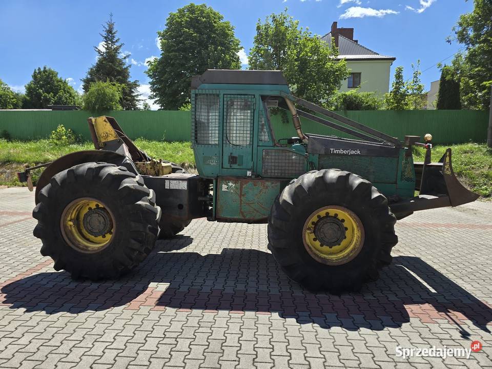TIMBERJACK 240B