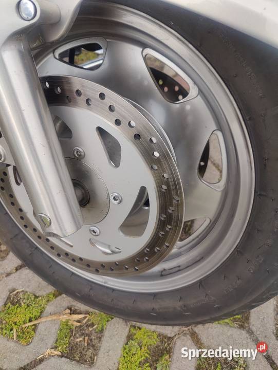 Suzuki Intruder 1500 mały przebieg 2 wydechy 2 Puławy