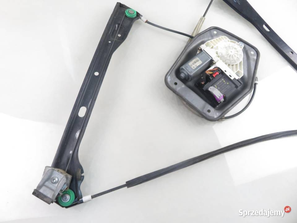 PODNOŚNIK SZYBY PRAWY 3D VW GOLF V 1K3837462A osobowe