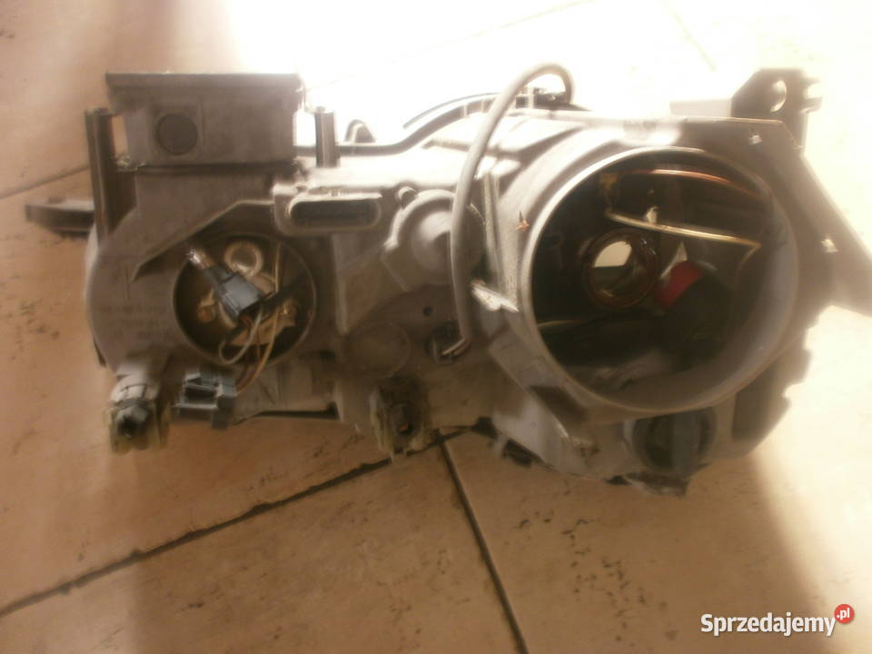 Mercedes A 2158200361 Lampa prawa xenon Zielona Góra