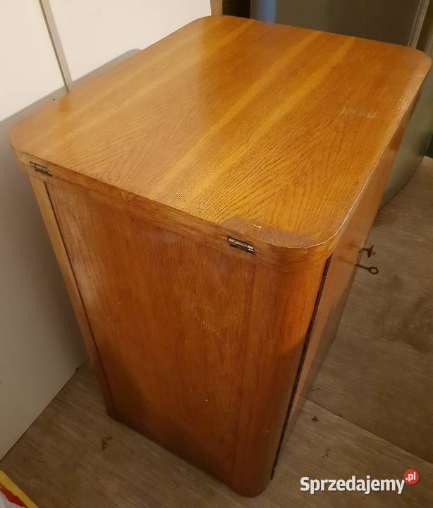 Zabytkowa Maszyna do szycia Łucznik czasy PRL śląskie Bielsko-Biała