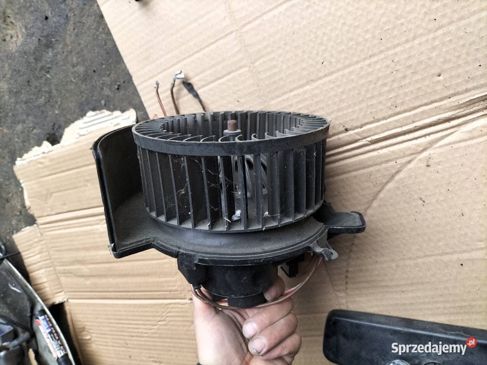 WENTYLATOR DMUCHAWA OPEL ZAFIRA A 13159913 Kamień-Kolonia sprzedam